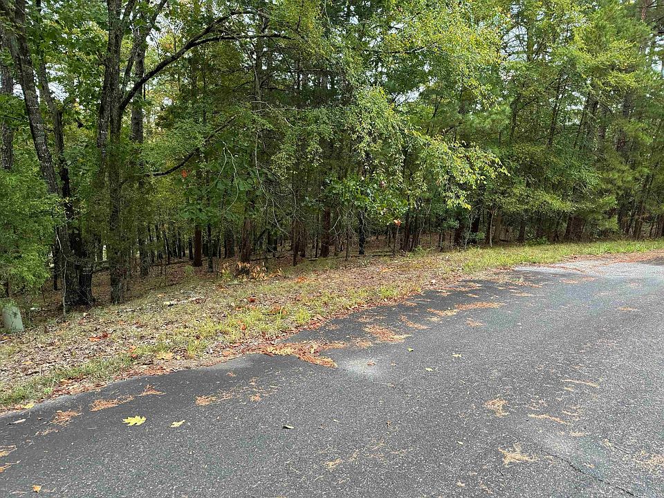2nd image of 10 Capricho Ln