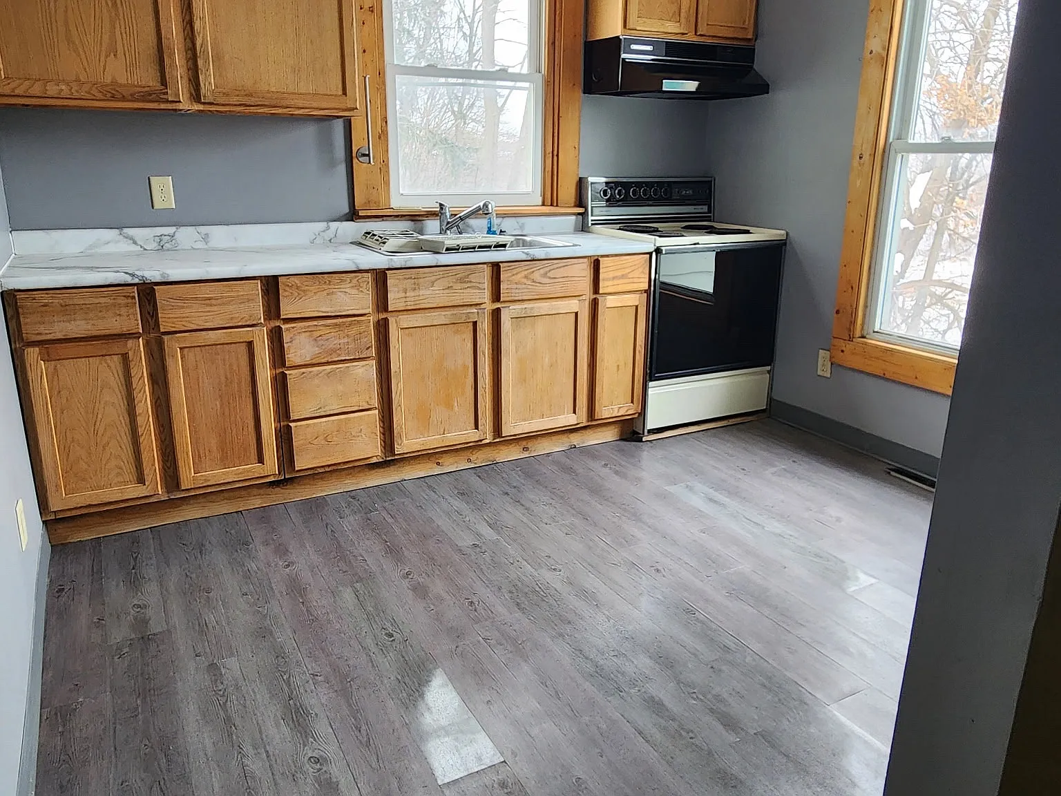 3 bed, $1,350 — Photo 1