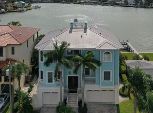 821 Bay Point Dr, Madeira Beach, FL 33708