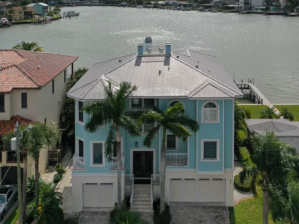 821 Bay Point Dr, Madeira Beach, FL 33708