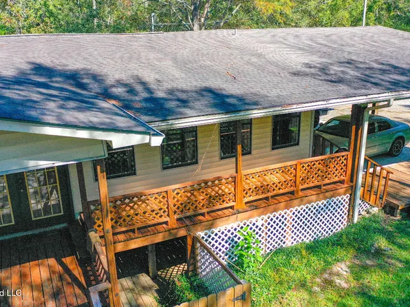 3601 Sandy Bayou Rd, Moss Point, MS 39562