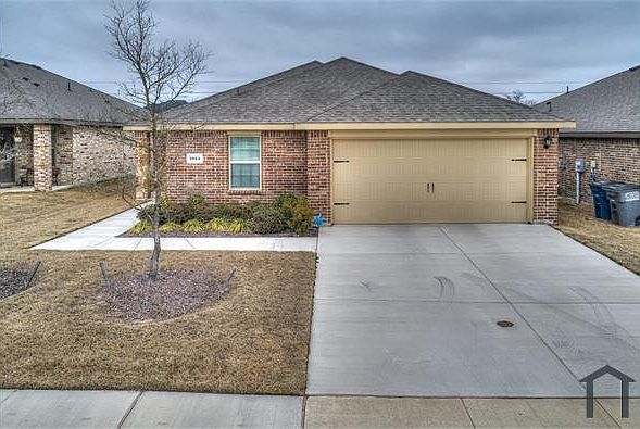 1st image of 1324 Meadow Creek Dr