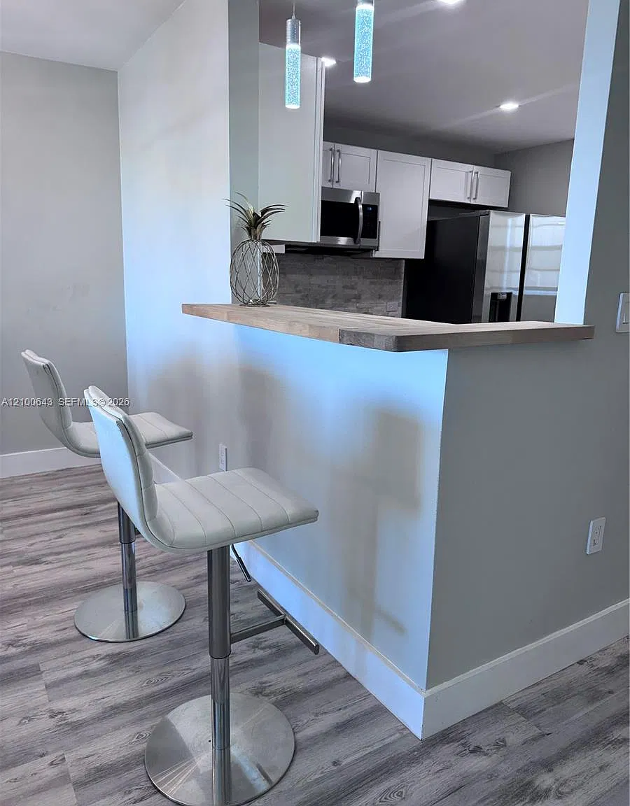 Jade Winds Group-Daisy Ga — Photo 3