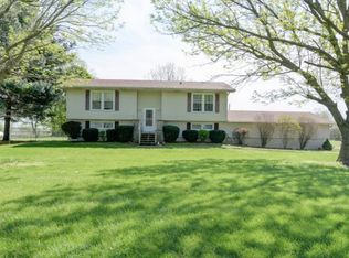 2978 N 800 East Rd, Moweaqua, IL 62550