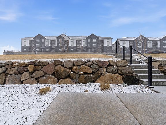 3rd image of 8438 W Cordero Dr #182