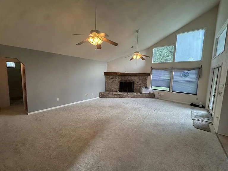 20386 NW 175th Ave — Photo 3