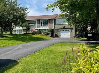 2456 County House Rd, Penn Yan, NY 14527