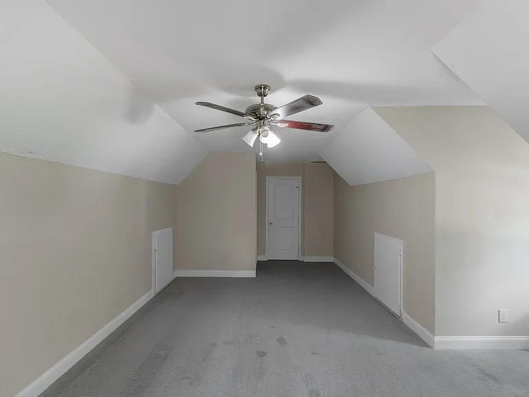 105 Bradford Pl — Photo 18