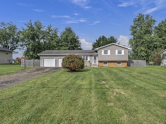 3rd image of 2597 Ryan Rd