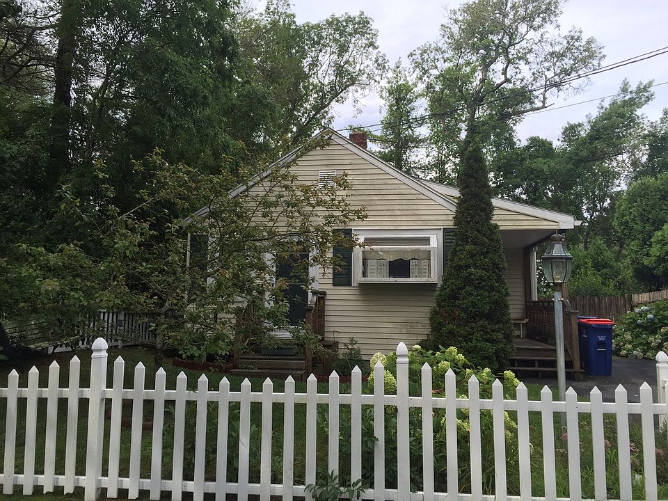 1st image of 1234 Robin St