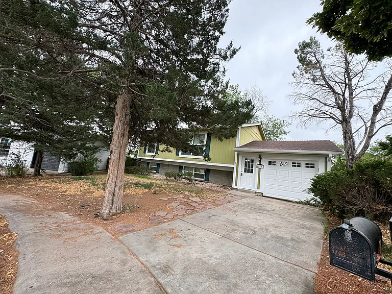 15532 E Gunnison Pl — Photo 2