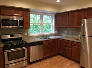 18 Greeley Ln, Southington, CT 06489