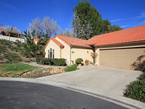4th image of 26327 Rainbow Glen Dr #243