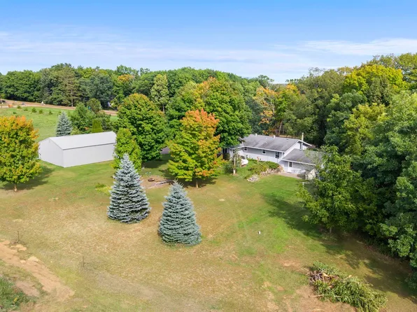 48900 Dogwood Ave, Rush City, MN 55069