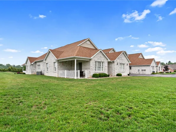 502 Stonecliff Ln, Butler, PA 16001