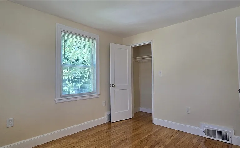 84 Gladeside Ave #2 — Photo 7