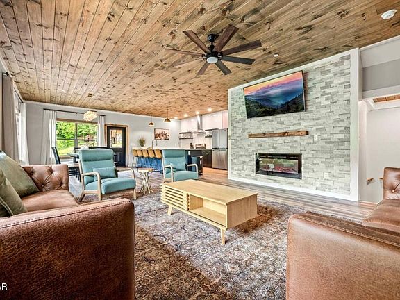 5th image of 157 Smoky Mountain Way