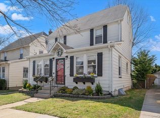 192 Broad Street, Williston Park, NY 11596