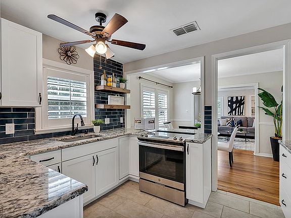 4th image of 3620 W Platt St