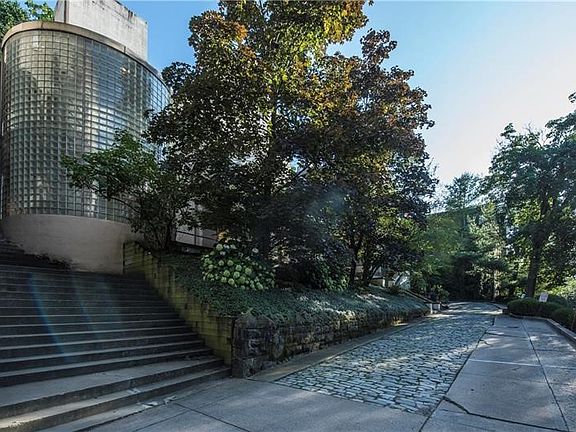 2nd image of 5030 5th Ave APT 212