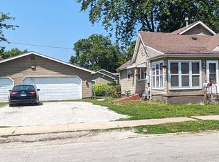1104 N Mason St, Bloomington, IL 61701