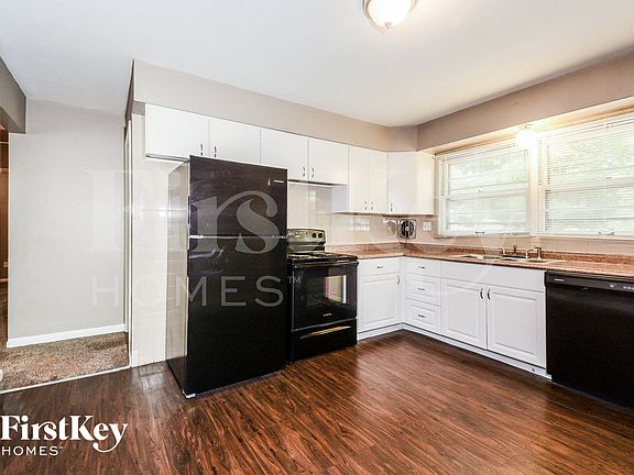 5th image of 1420 Lindsay Ln