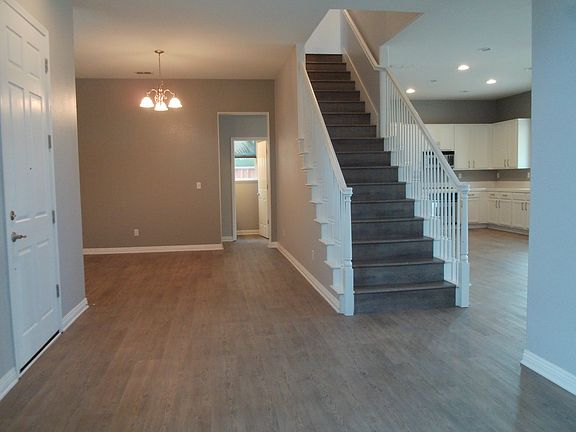 5th image of 1326 Paddington Way