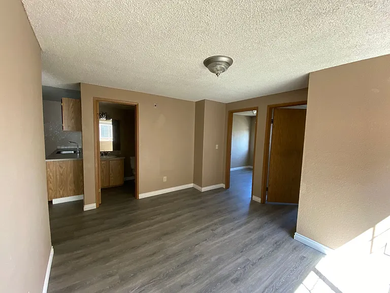 Westwood Apartments — Photo 147