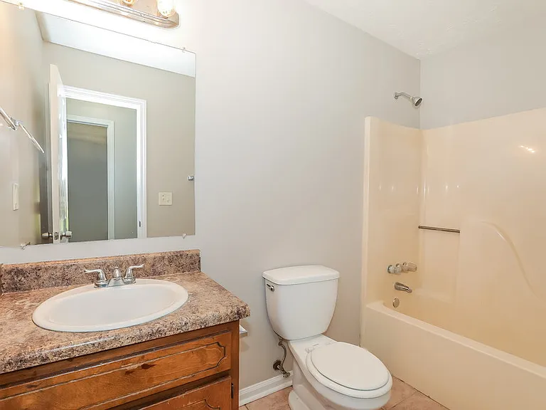 5712 Mistyview Dr — Photo 14