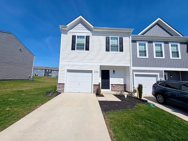 255 Maple Run Dr — Photo 1