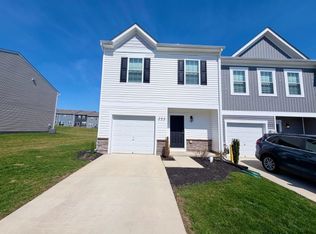 255 Maple Run Dr, York, PA 17404