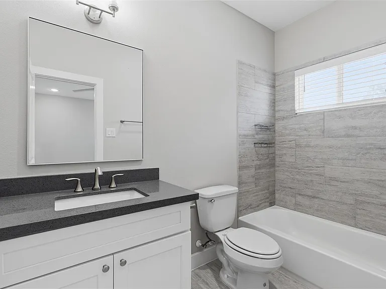 2102 Bello Amanecer Ln — Photo 22