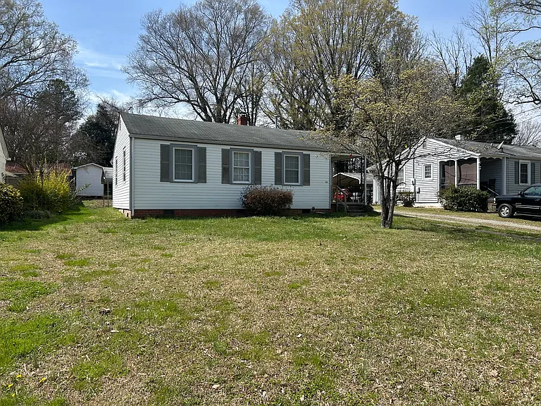 1331 Parkview Cir — Photo 22