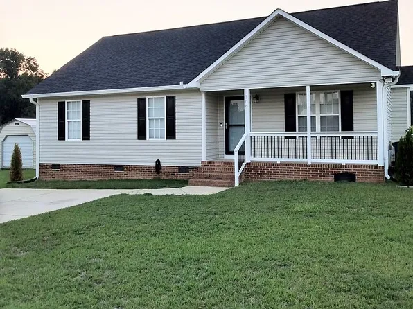 106 Kristina Dr, Selma, NC 27576