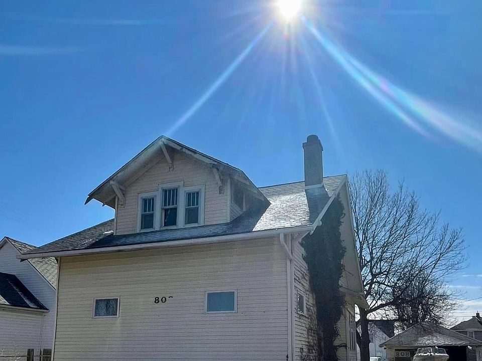 1st image of 808 W 27th St