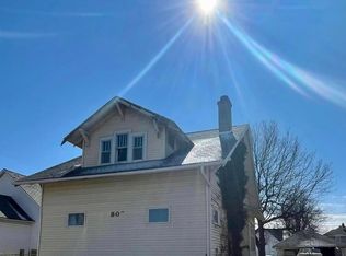 808 W 27th St, Kearney, NE 68845