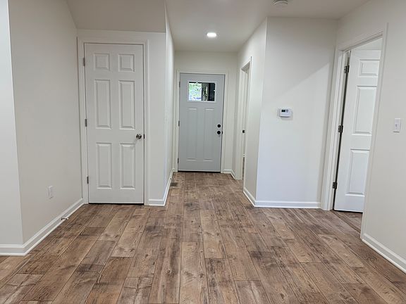 3rd image of 510 S Indiana Ave #1