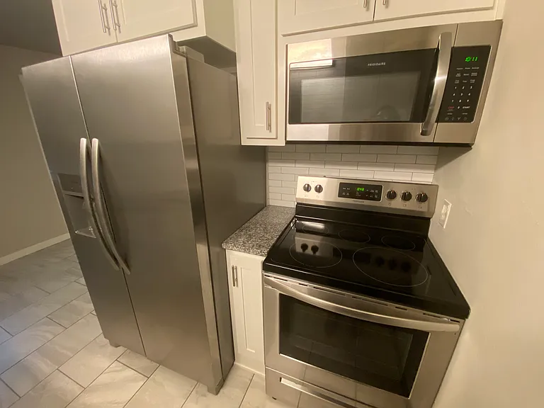 1603 N Leverett Ave #2 — Photo 7