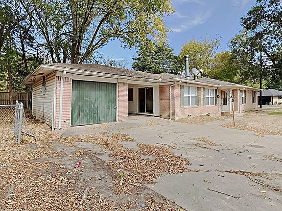 2nd image of 619 9th St