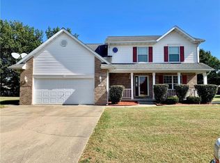 107 Bradley Dr, Paris, IL 61944