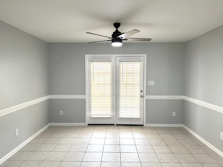476 Connemara Trl — Photo 4
