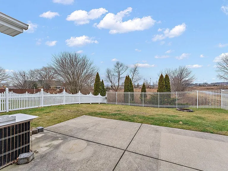 9729 W 134th Pl — Photo 16