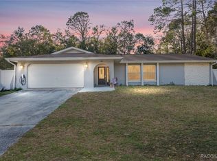 8898 N Salina Dr, Citrus Springs, FL 34434
