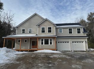 14 Larrabee Ln, Gray, ME 04039