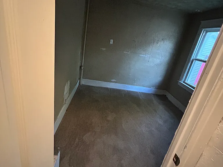 2121 Delaware Ave — Photo 1