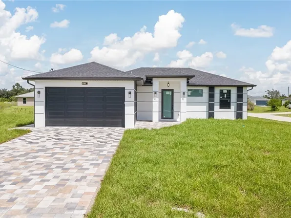 2700 11th St SW, Lehigh Acres, FL 33976