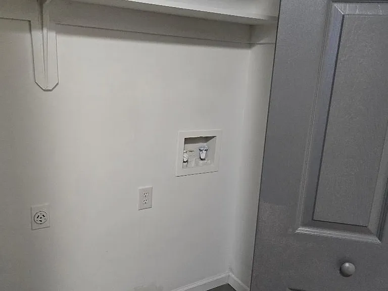 401 Hilltop Dr — Photo 11