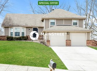 6708 N Fisk Ave, Kansas City, MO 64151