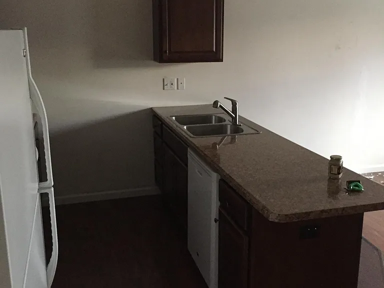 1611 Marjan Ct — Photo 3