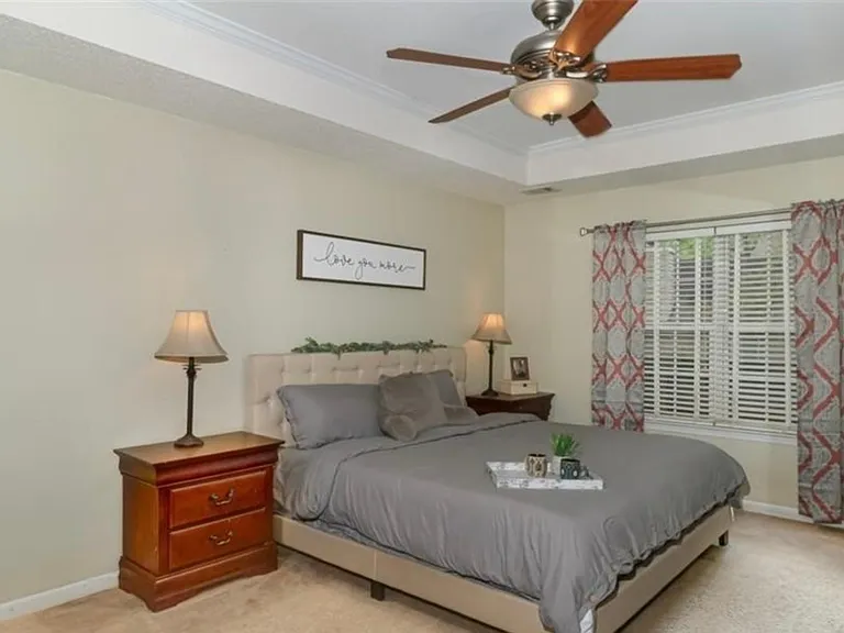 204 Brookstone Ct — Photo 7